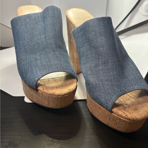 Jessica Simpson Sz. 8 Blue Denim Platform Shoes - Picture 1 of 3